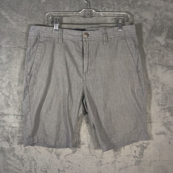Volcom‎ Shorts Men's Size 34 Grey Flat Front Mid Rise Grunge Punk Skater - Picture 1 of 10